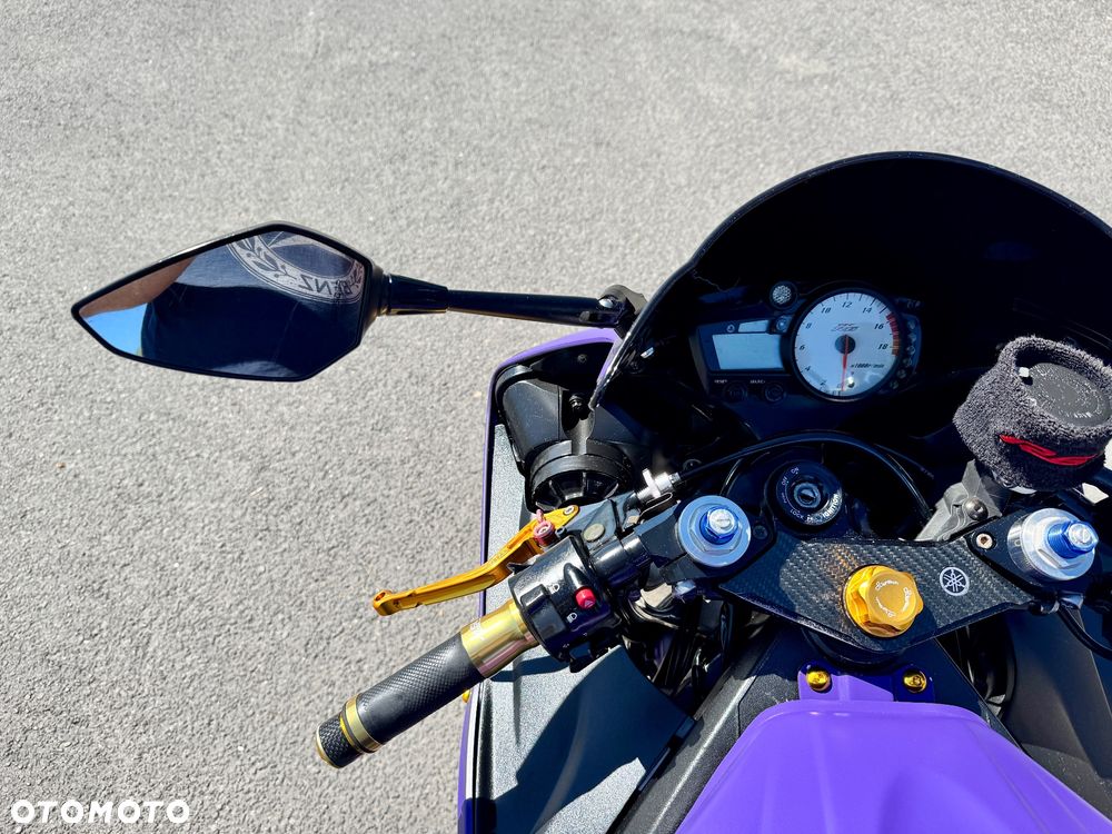 Yamaha R6 - 10