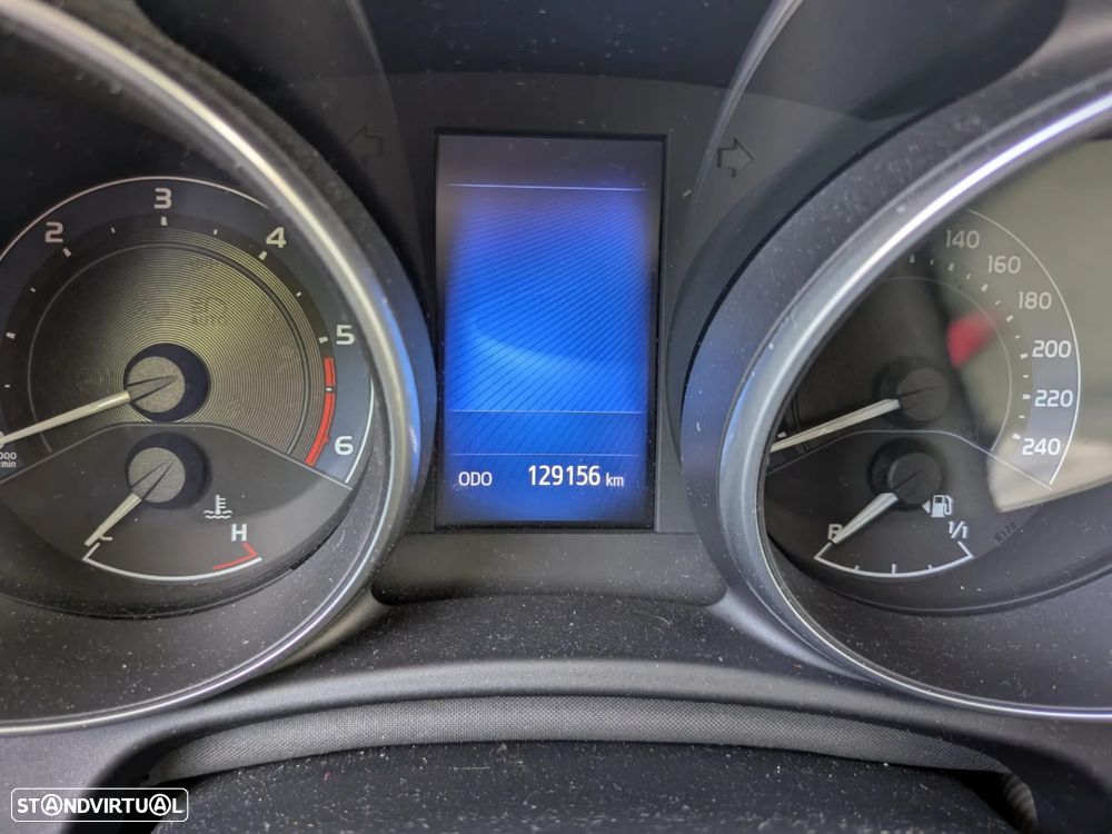 Toyota Auris 1.4 D-4D Comfort+Pack Techno - 11