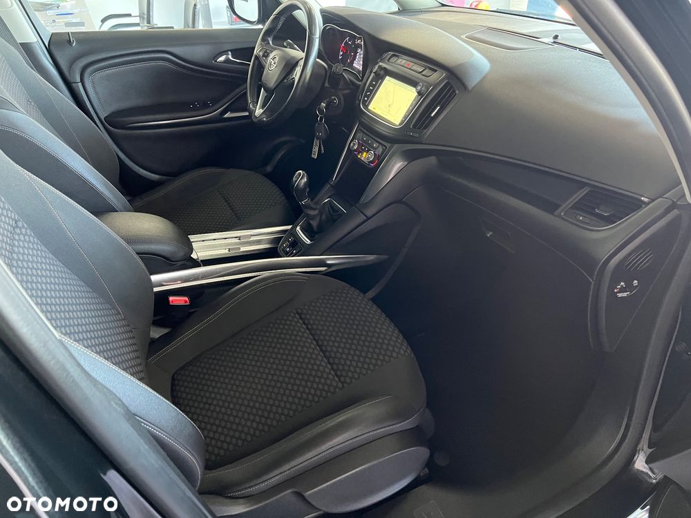 Opel Zafira - 35