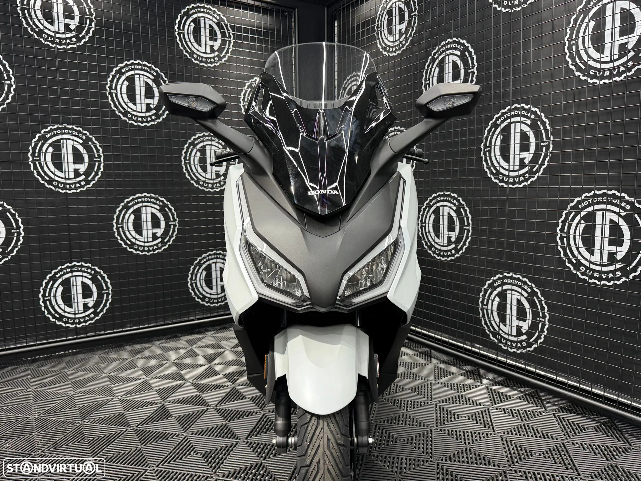 Honda Forza 350 - 3