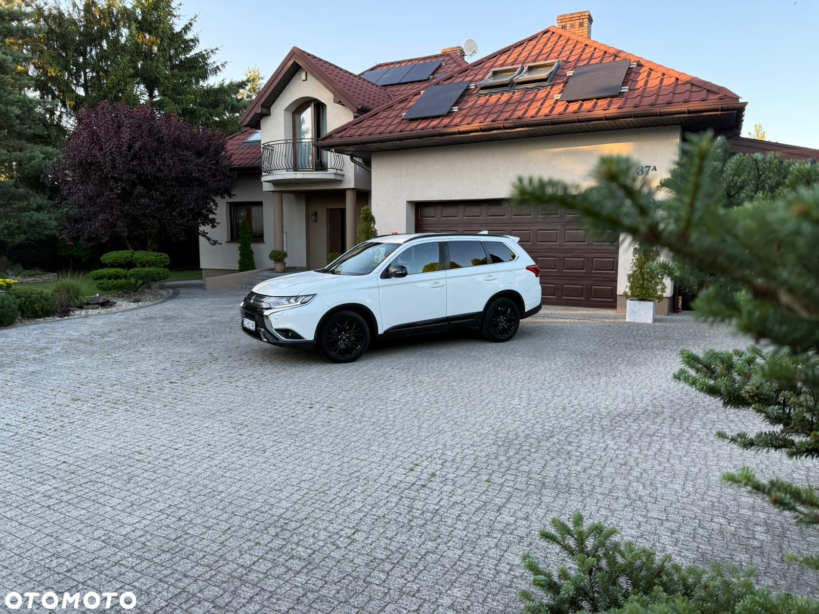 Mitsubishi Outlander 2.0 Instyle Navi 4WD CVT - 35