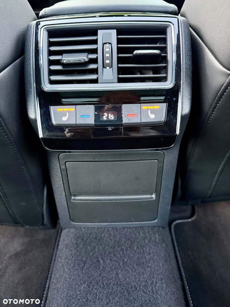 Skoda Superb 2.0 TDI SCR L&K DSG - 25