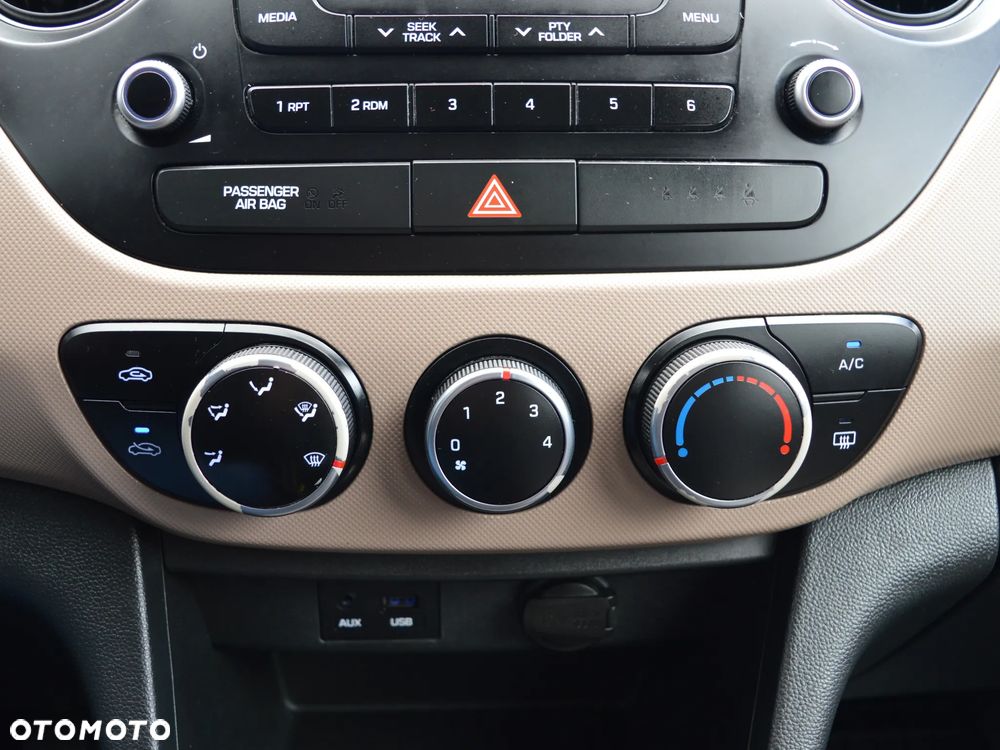 Hyundai i10 1.0 BlueDrive Comfort - 19