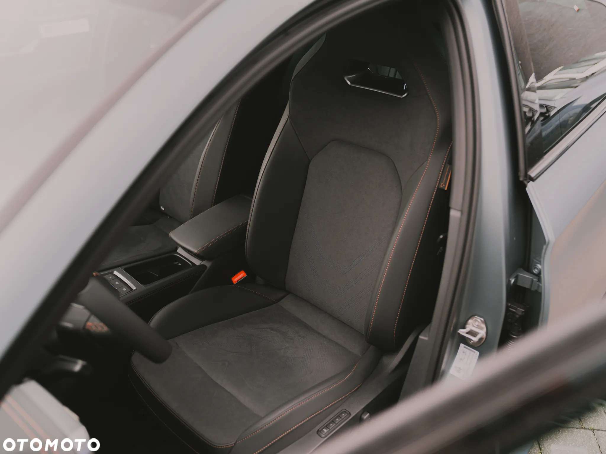 Cupra Leon 2.0 TSI 4Drive VZ DSG - 8