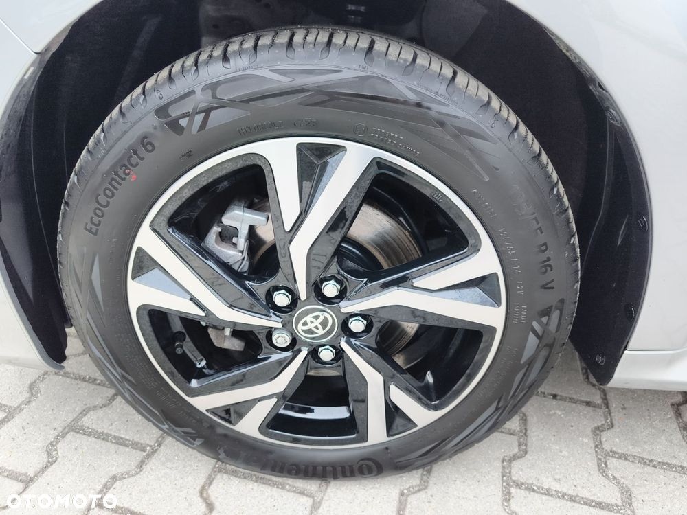 Toyota Yaris Hybrid 1.5 Style - 17