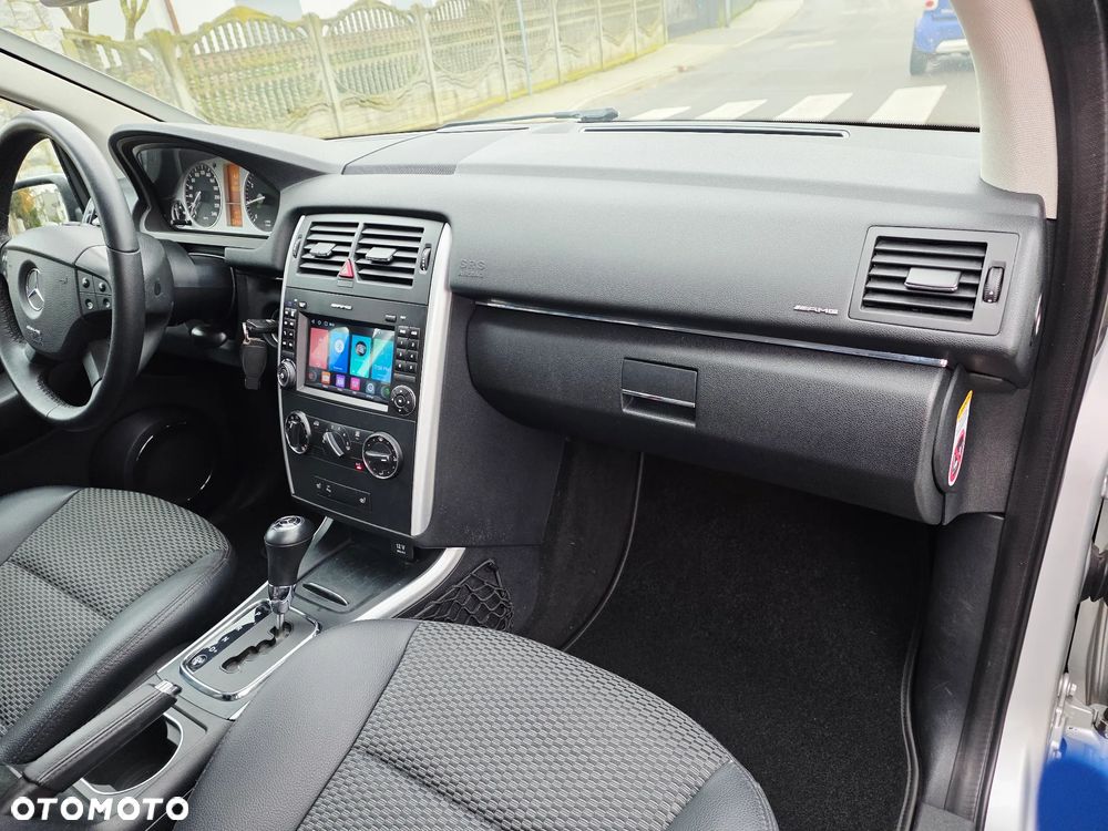 Mercedes-Benz Klasa B - 22