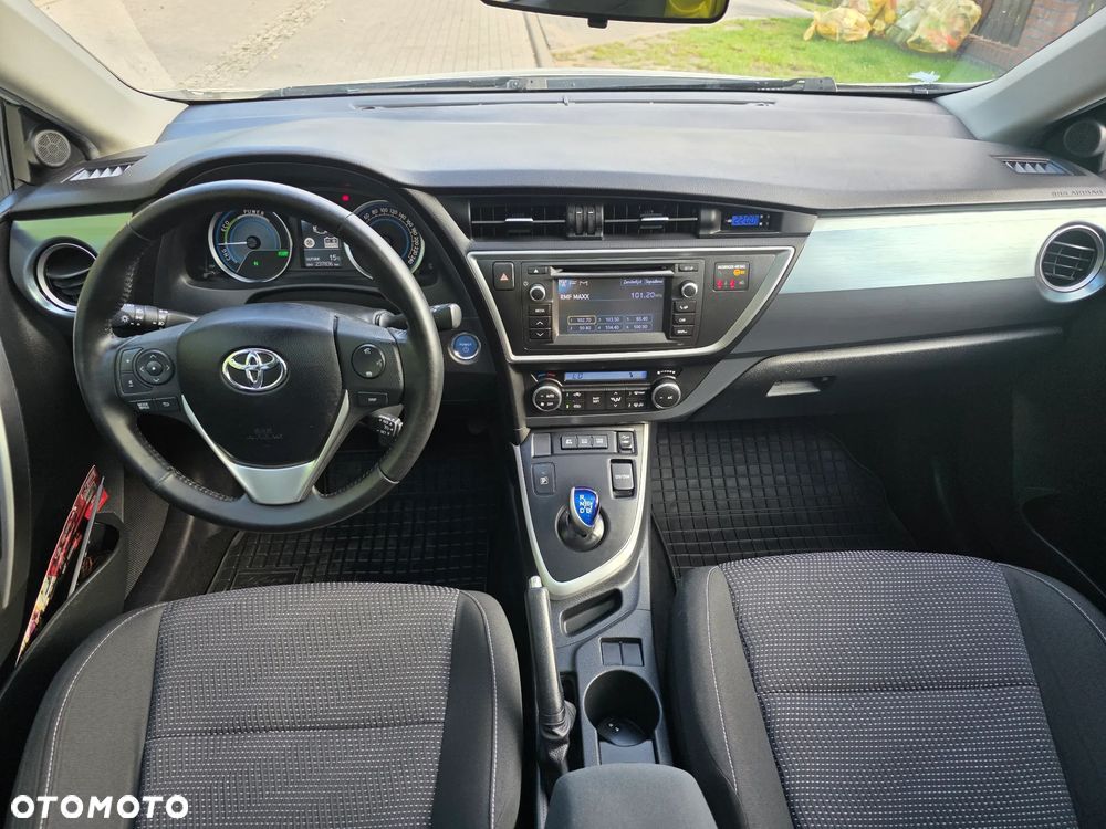 Toyota Auris 1.8 HSD Luna - 34