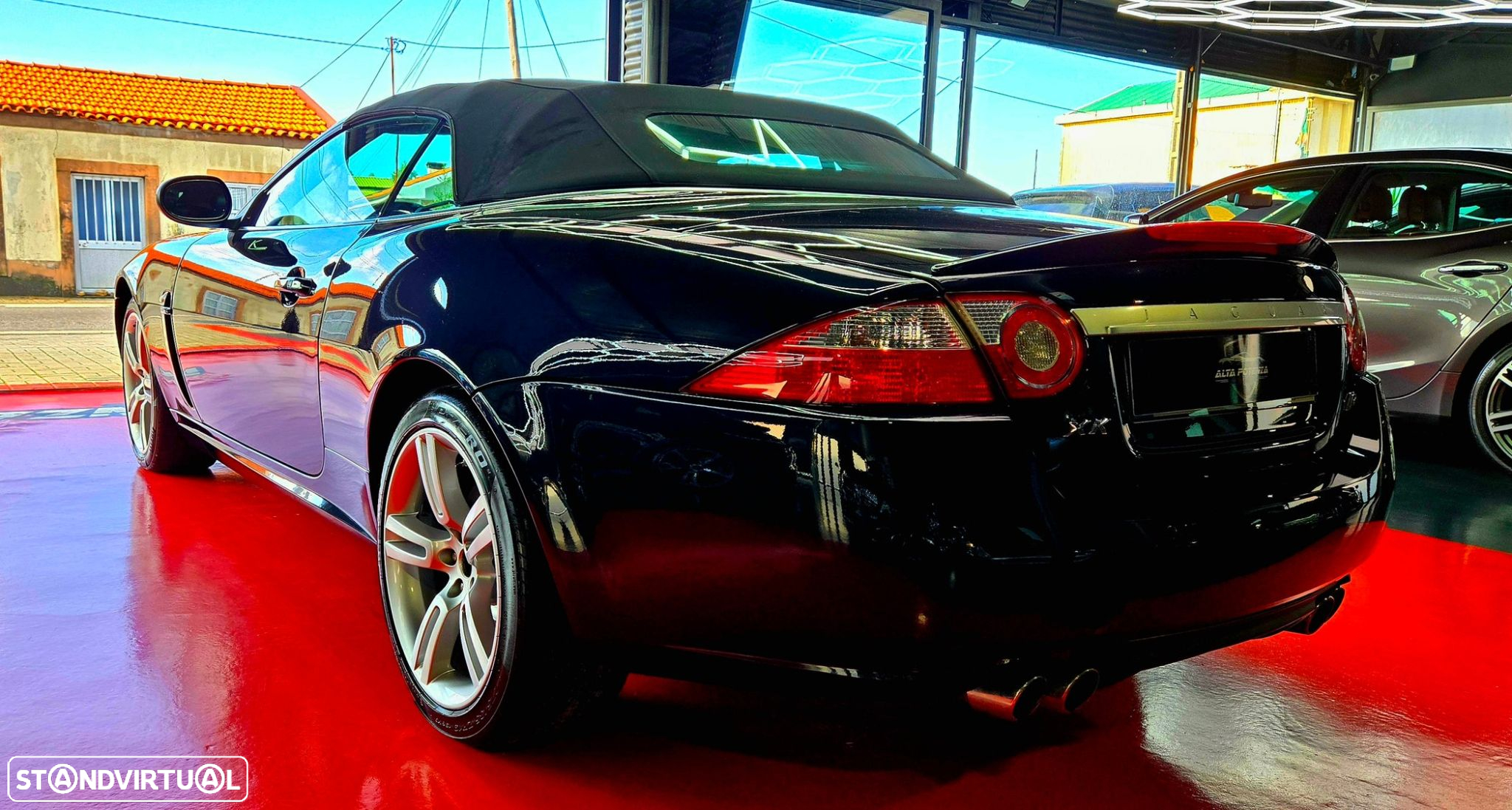 Jaguar XK XKR 4.2 V8 S/C Convertible - 8