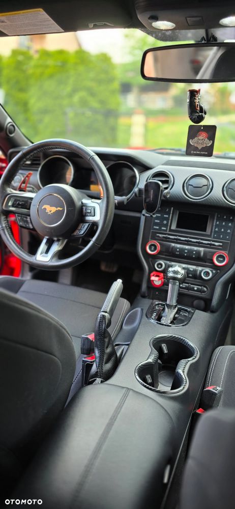 Ford Mustang - 13