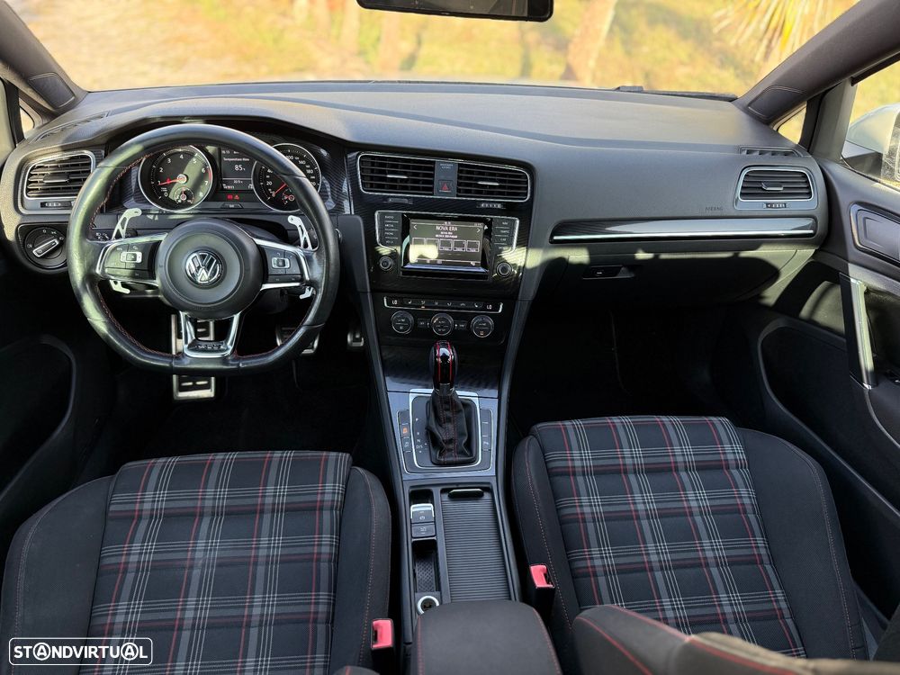 VW Golf 2.0 TSi GTi DSG Performance - 14