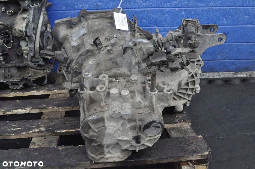 GALANT VIII 2.0 16V 100kW 136KM SKRZYNIA F5M421F7N - 2
