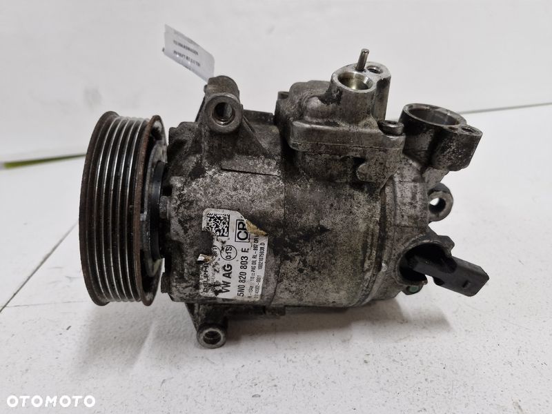 VOLKSWAGEN PASSAT B7 2.0 TDI SPRĘŻARKA KOMPRESOR KLIMATYZACJI 5N0820803E - 5