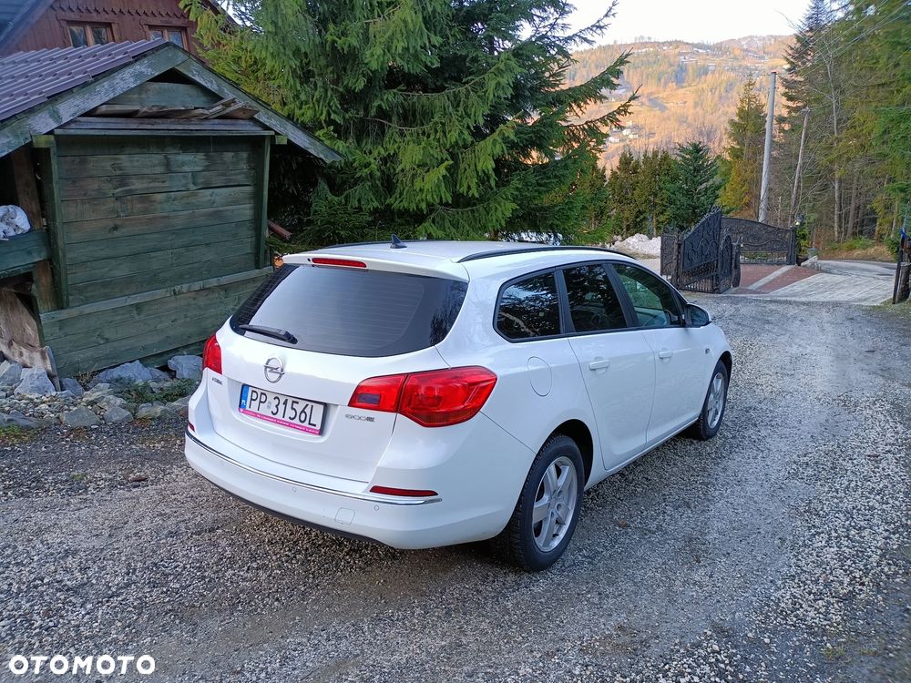 Opel Astra 1.6 CDTI DPF ecoFLEX Start/Stop Edition - 4