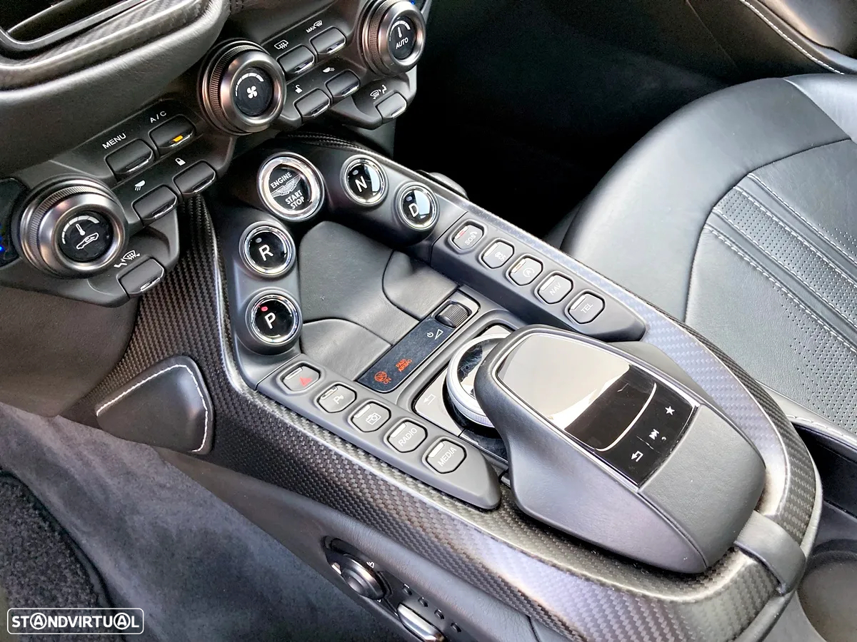 Aston Martin Vantage Coupe V8 - 14