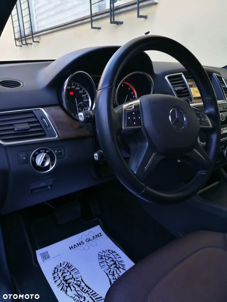 Mercedes-Benz ML 250 BlueTEC 4MATIC 7G-TRONIC - 17