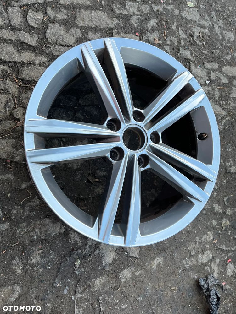 Felga VW Golf 7J x 17 ET 49 5G 5G0601025DD 1szt - 2