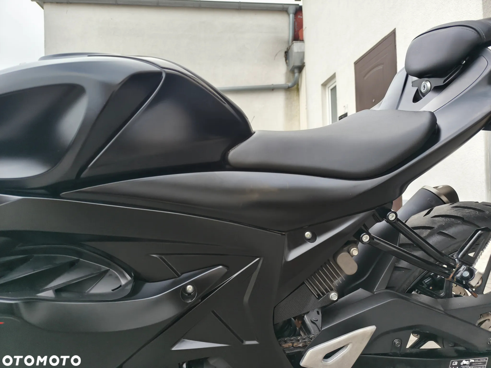 Suzuki GSX-R - 13