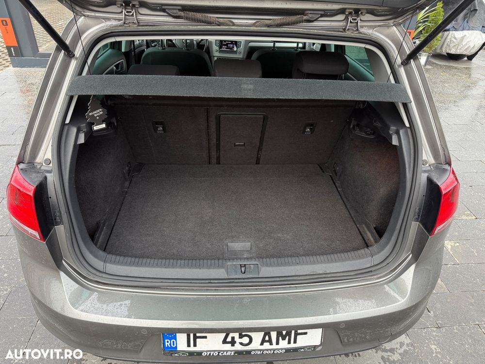 Volkswagen Golf 1.2 TSI BMT Comfortline - 12