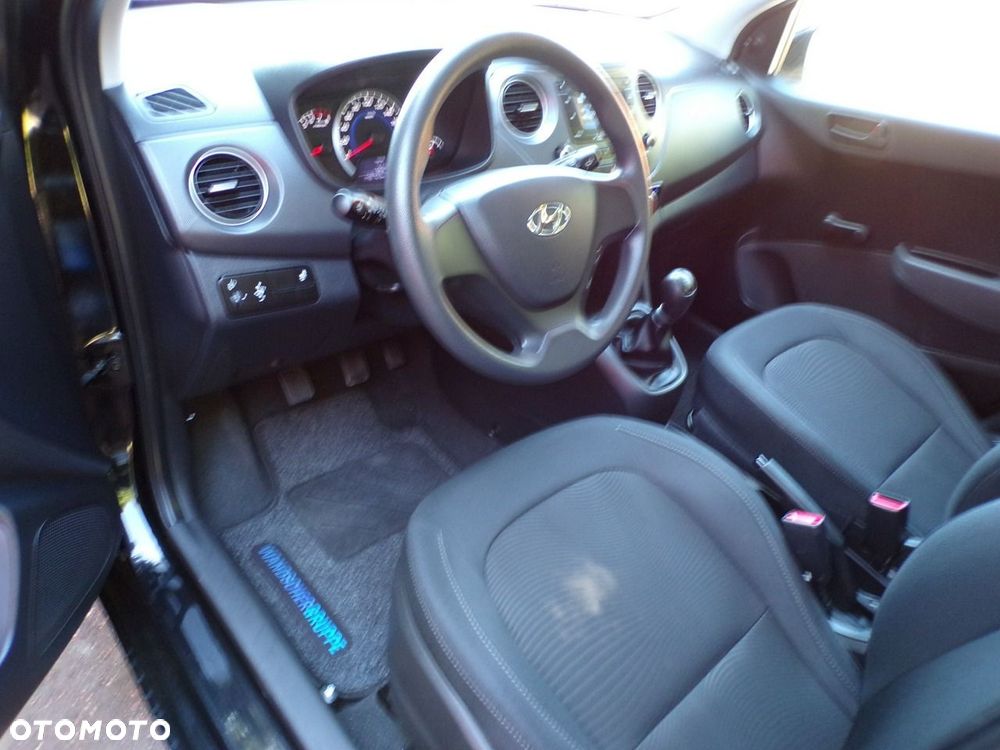 Hyundai i10 - 30