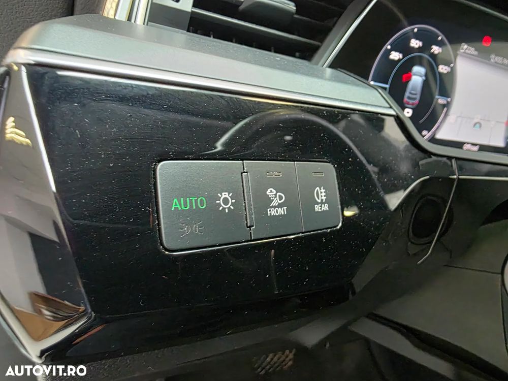 Audi e-tron 50 quattro - 16