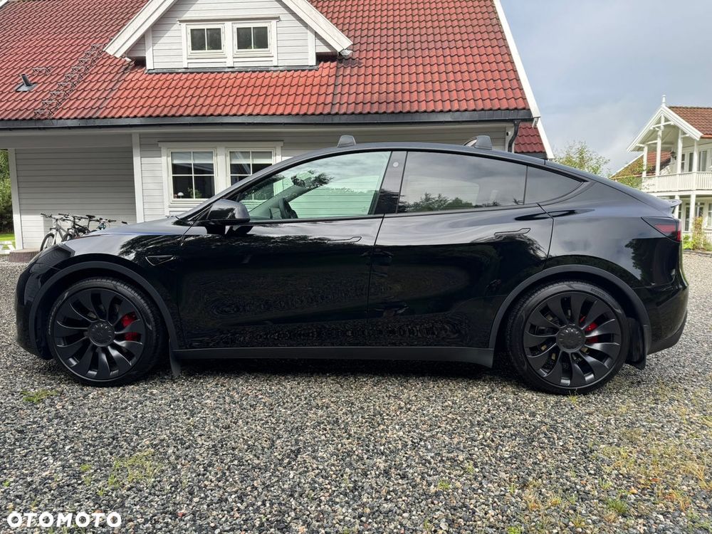 Tesla Y Long Range AWD - 7