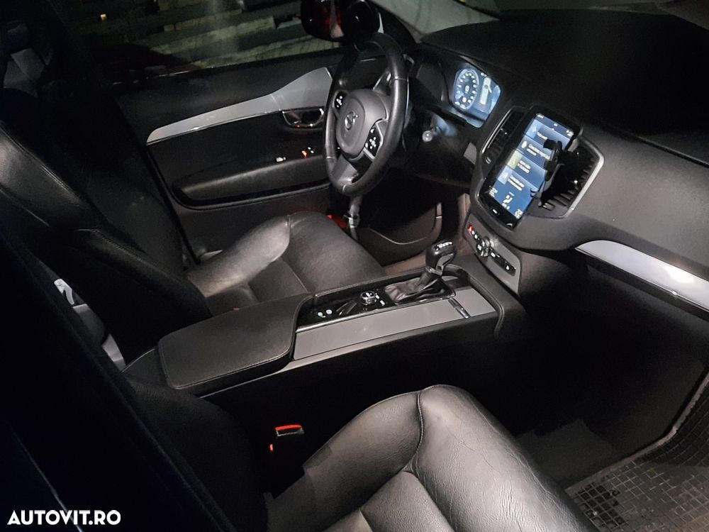 Volvo XC 90 D5 AWD Momentum - 17