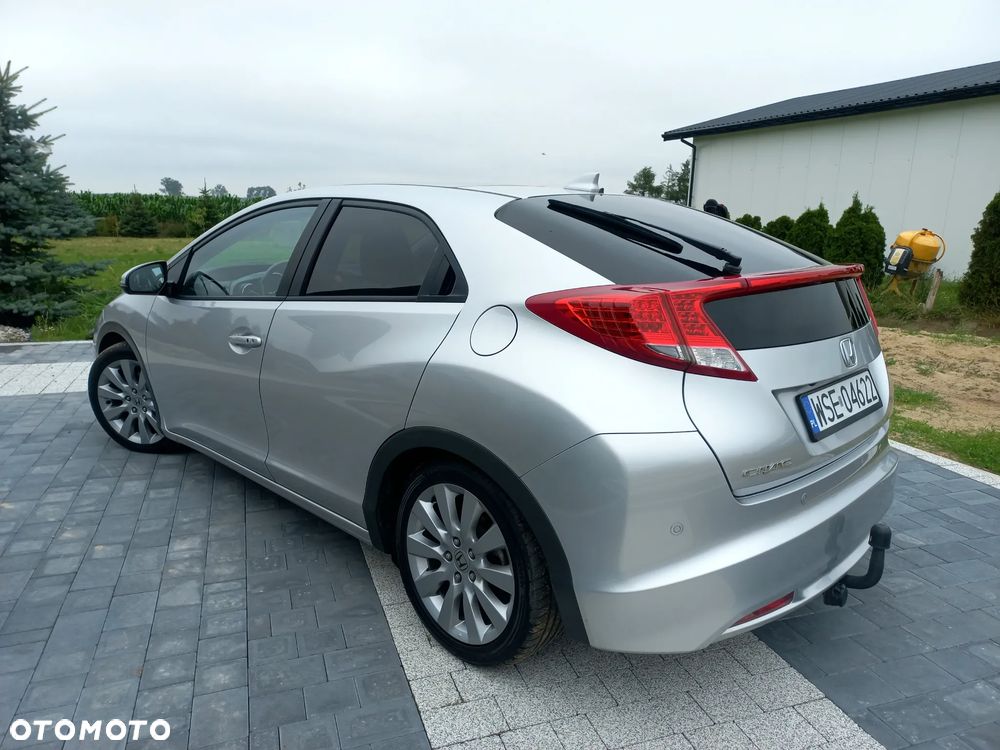 Honda Civic 1.8 Executive NAVI - 4