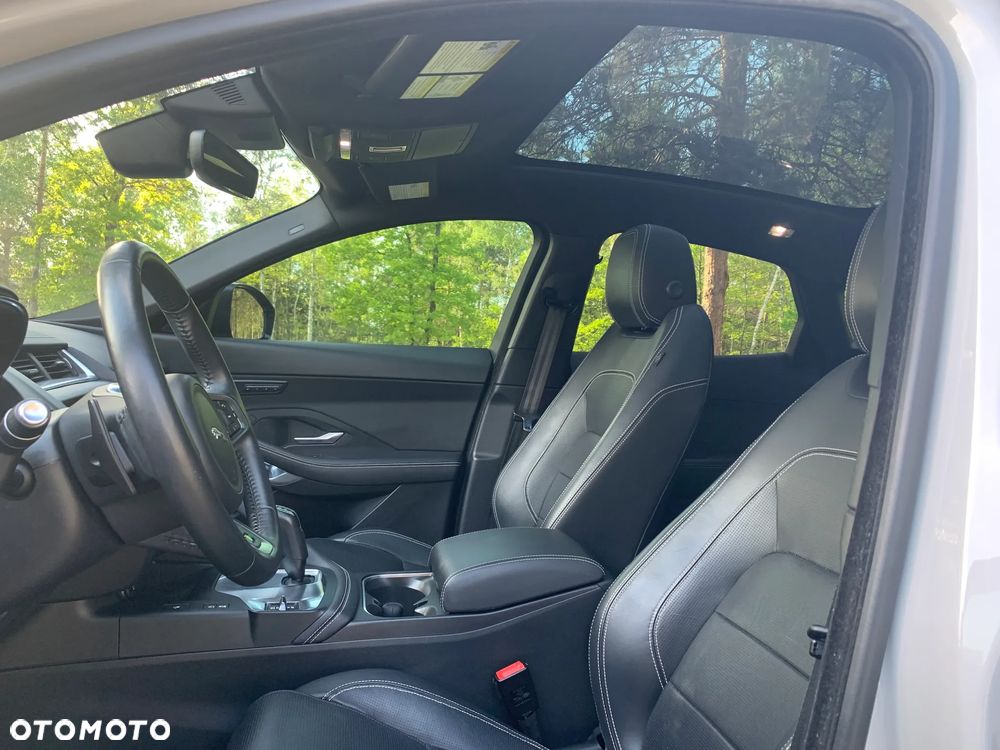 Jaguar E-Pace 2.0 i4P AWD R-Dynamic SE - 18