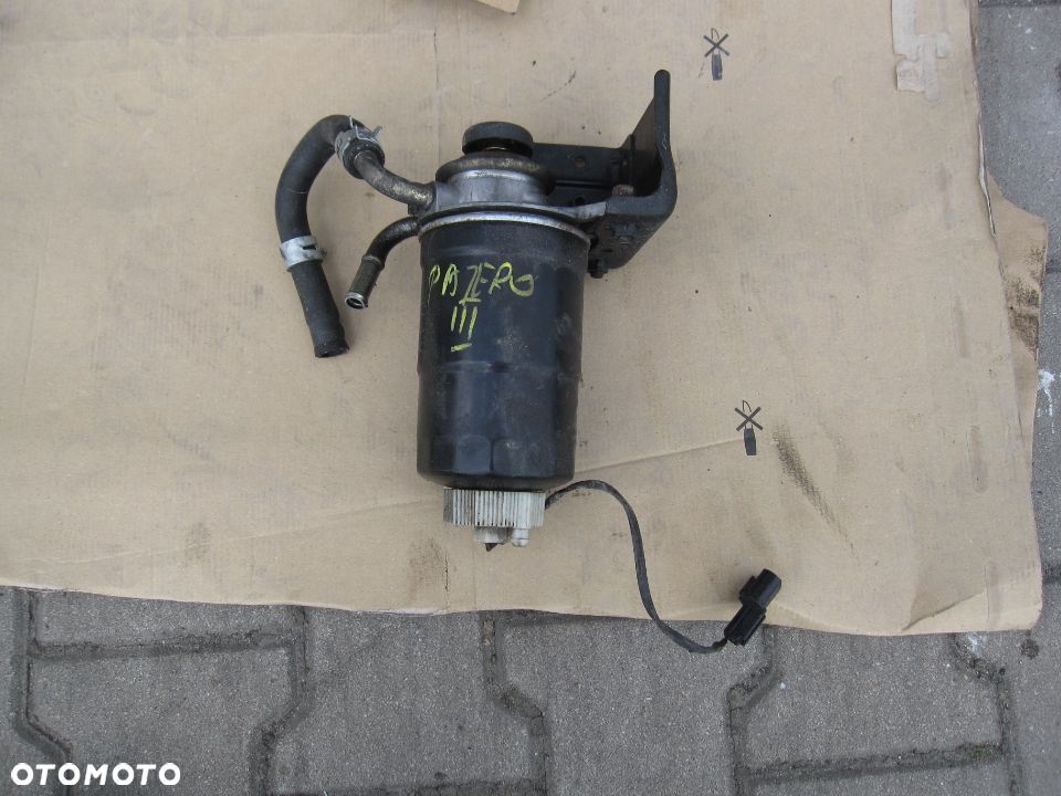 Mitsubishi Pajero 3,2DID pompka paliwa, obudowa, filtr paliwa - 2