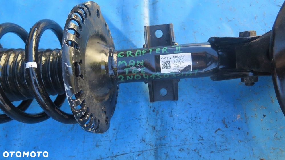 Amortyzator Sprężyna Przód Przedni Prawy lub Lewy VW CRAFTER II MAN TGE 2N0413031AT - 2