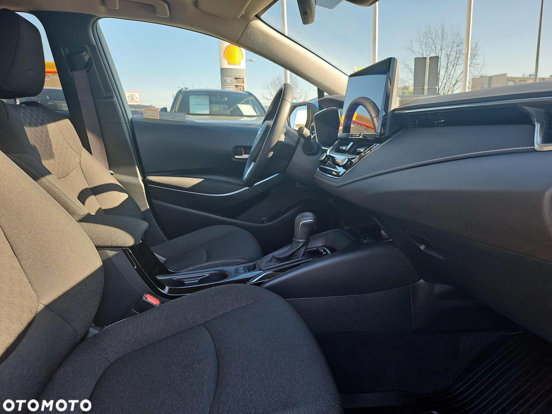 Toyota Corolla 1.8 Hybrid Style - 10