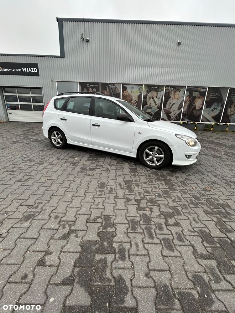 Hyundai i30 1.6 CRDi Base - 3