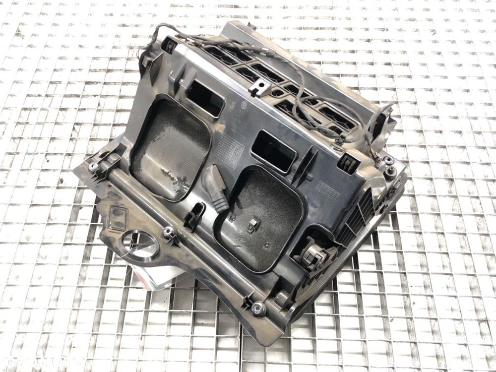 SCHOWEK PASAŻERA - 49.00 PLN - VW PASSAT B6 Variant (3C5) 2005 - 2011 2.0 TDI 103 kW [140 KM] olej - 3