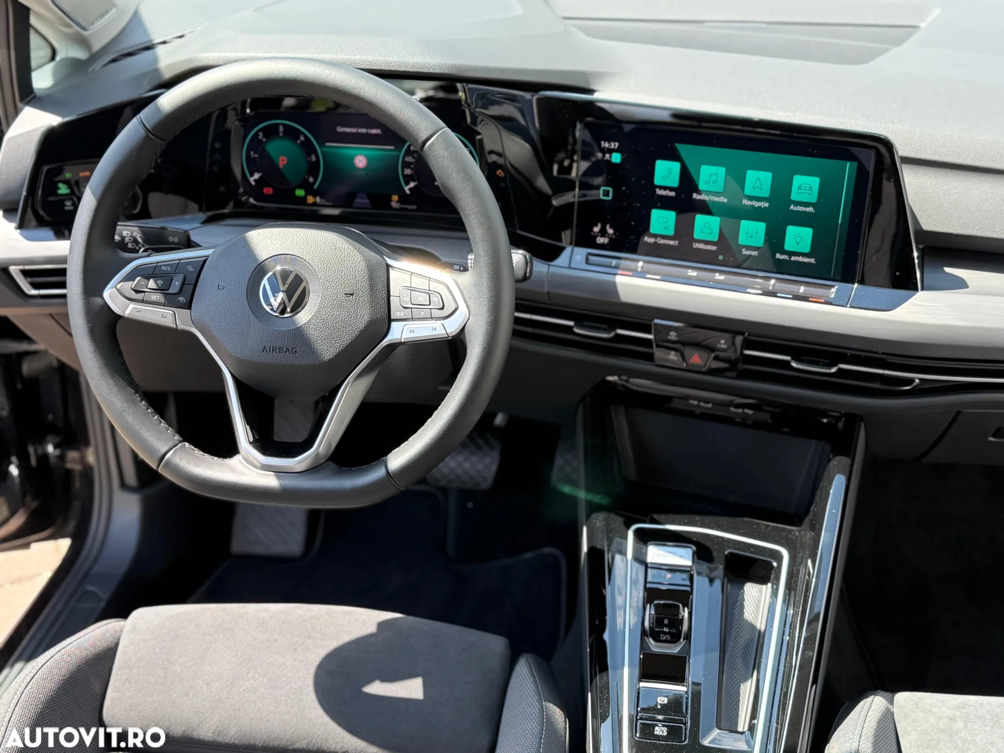 Volkswagen Golf 2.0 TDI DSG Style - 33