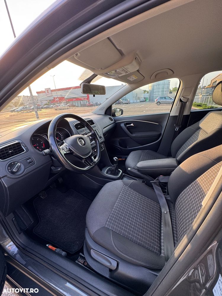Volkswagen Polo 1.4 TDI (Blue Motion Technology) Comfortline - 14