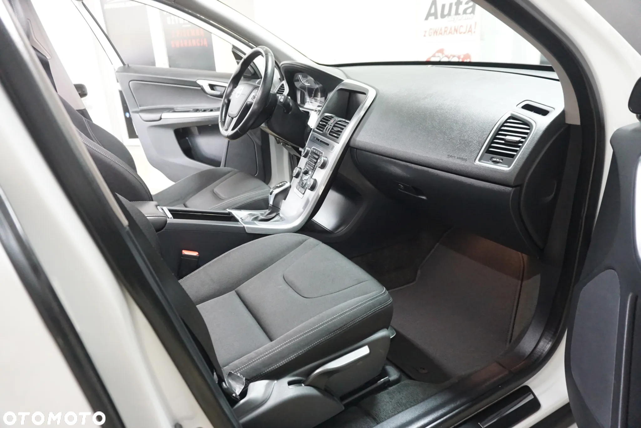 Volvo XC 60 - 22