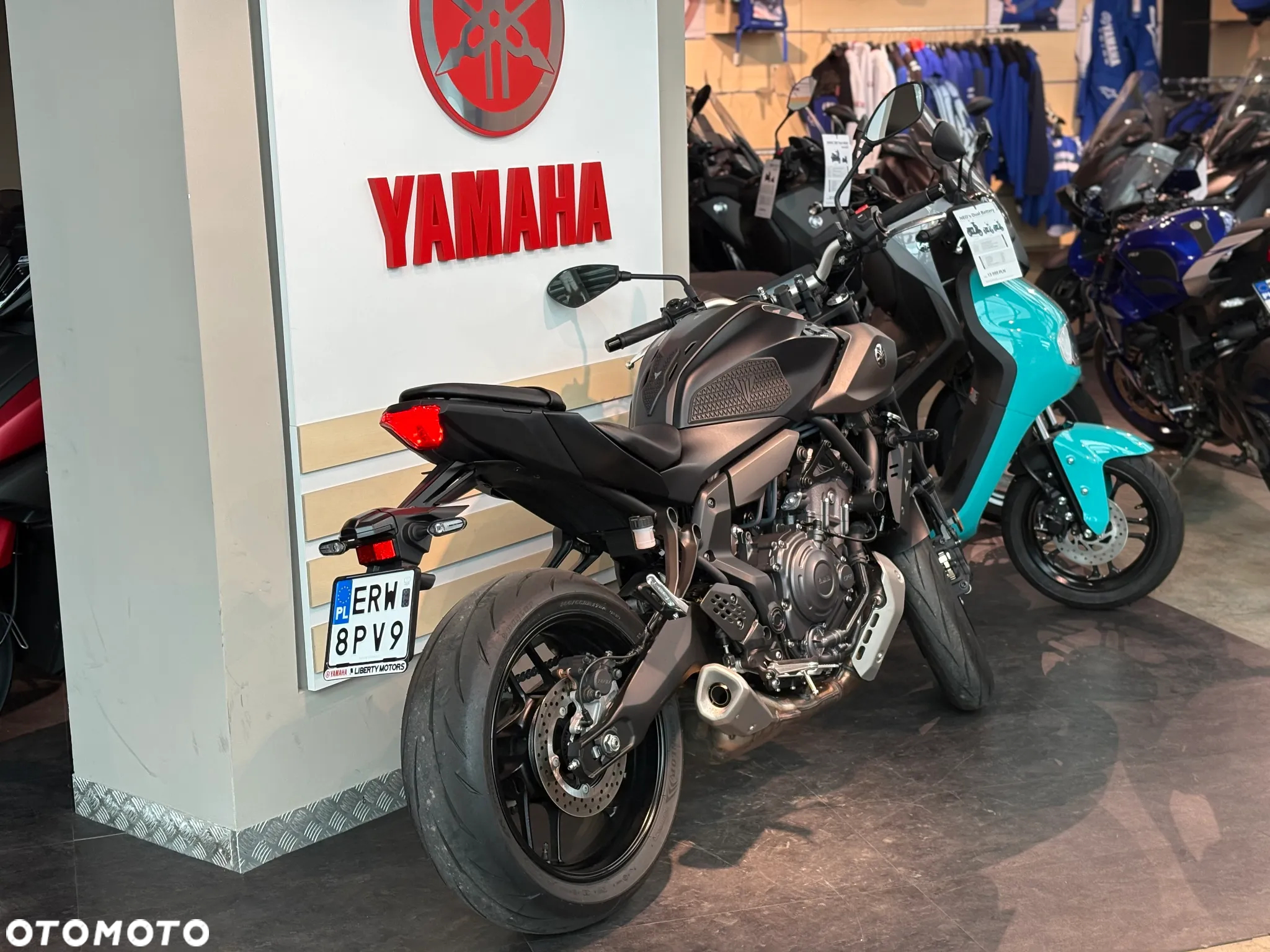 Yamaha MT - 8