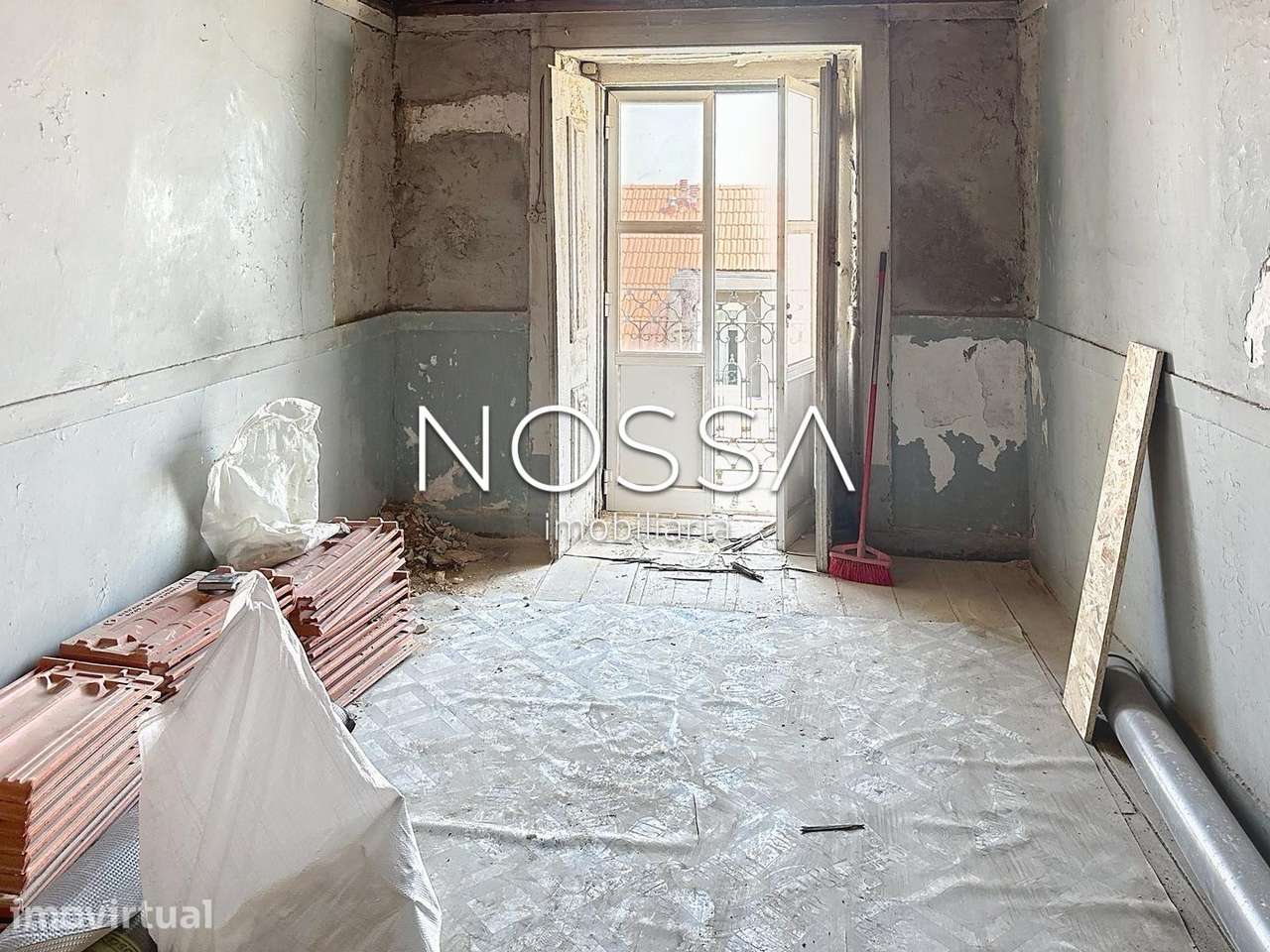 Apartamento T1 | Totalmente Remodelado| Rua do Paraíso - Grande imagem: 2/38