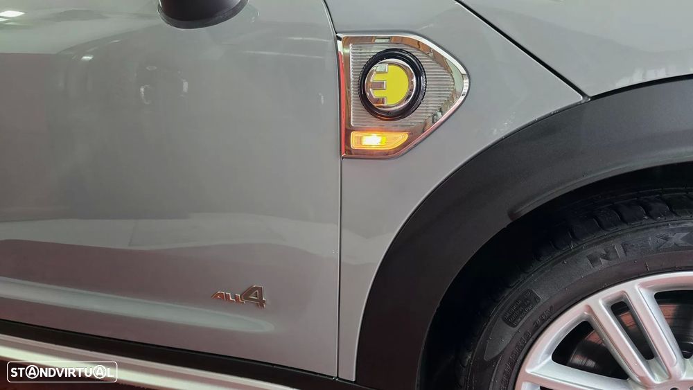 MINI Countryman Cooper SE ALL4 Auto - 4