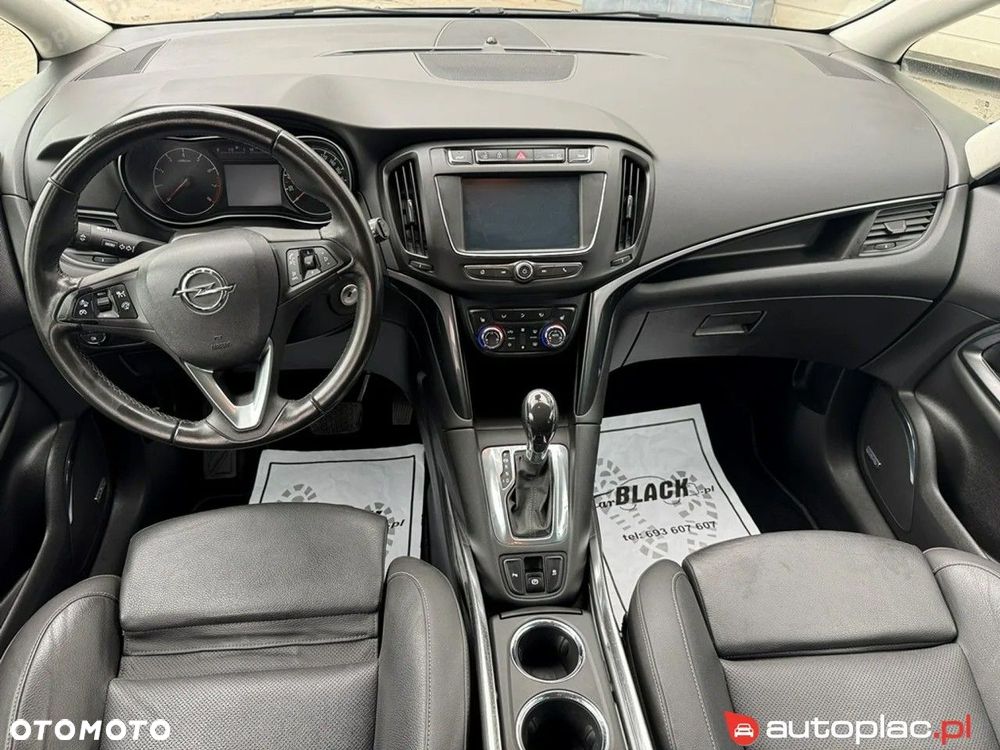 Opel Zafira - 12