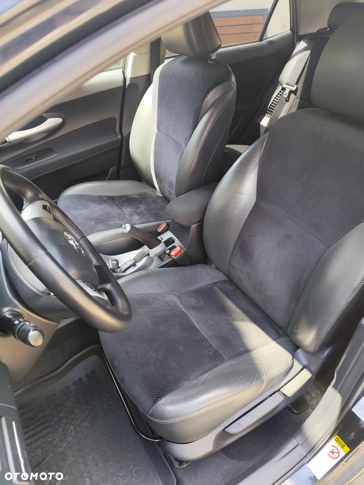 Toyota Auris - 27