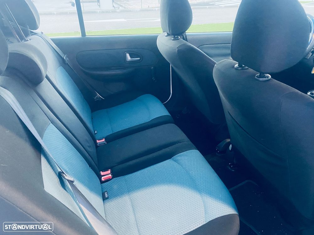 Renault Clio 1.2 16V SE Storia - 7