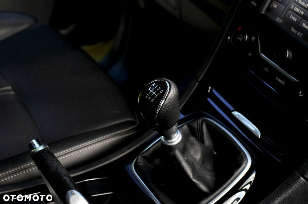 Ford S-Max - 17