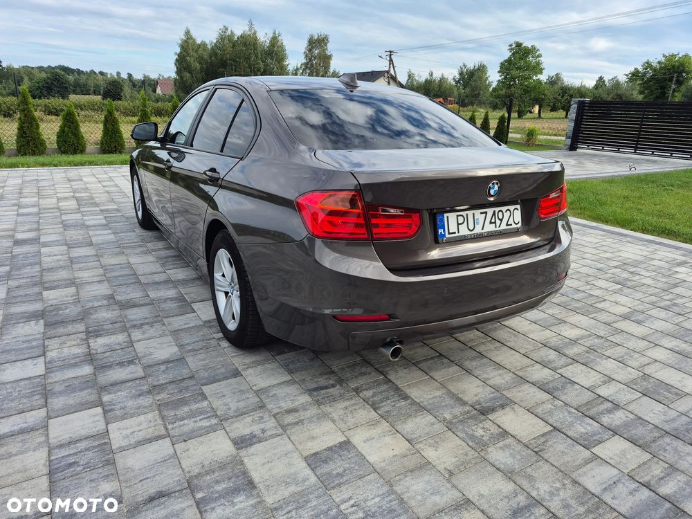 BMW Seria 3 316d - 7
