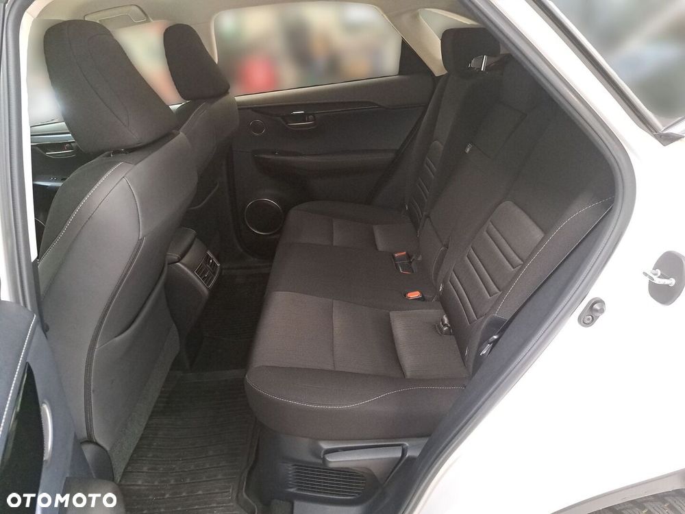 Lexus NX 300h Business Edition AWD - 20