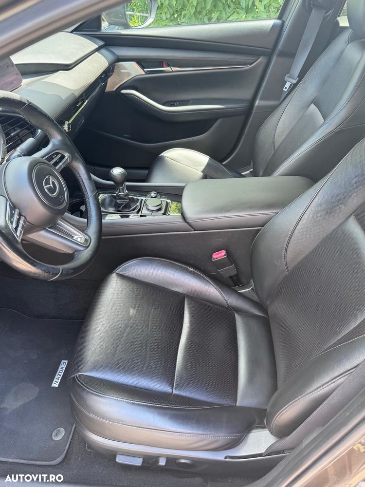 Mazda 3 - 6