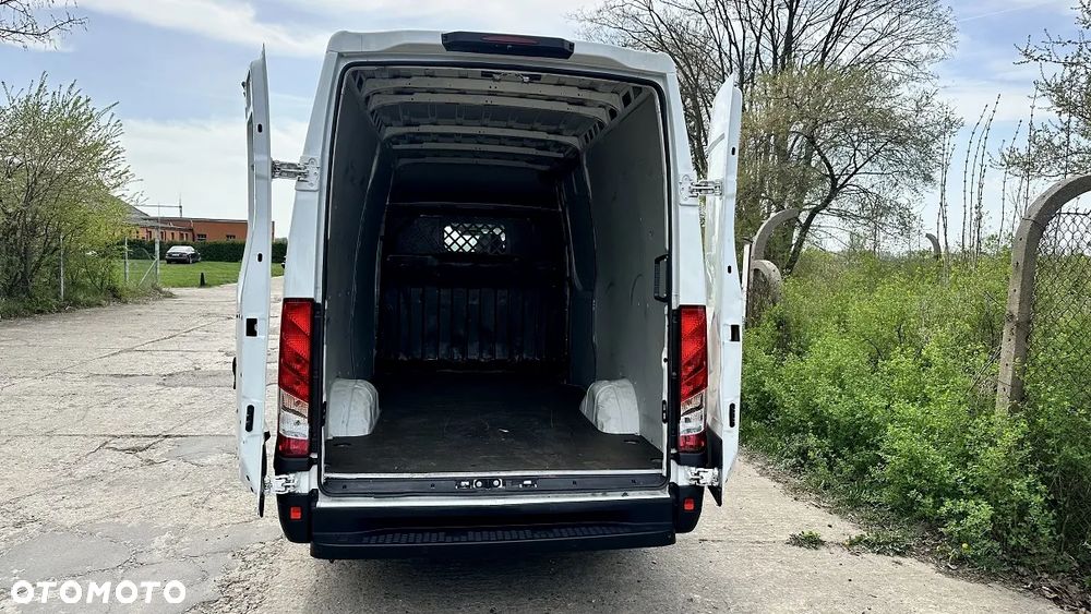 Iveco DAILY L3H2 - 18
