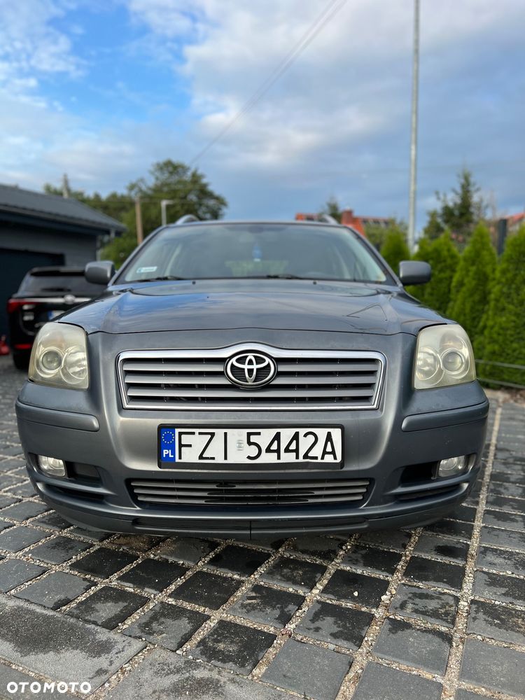Toyota Avensis 2.0 D-4D Prestige - 2