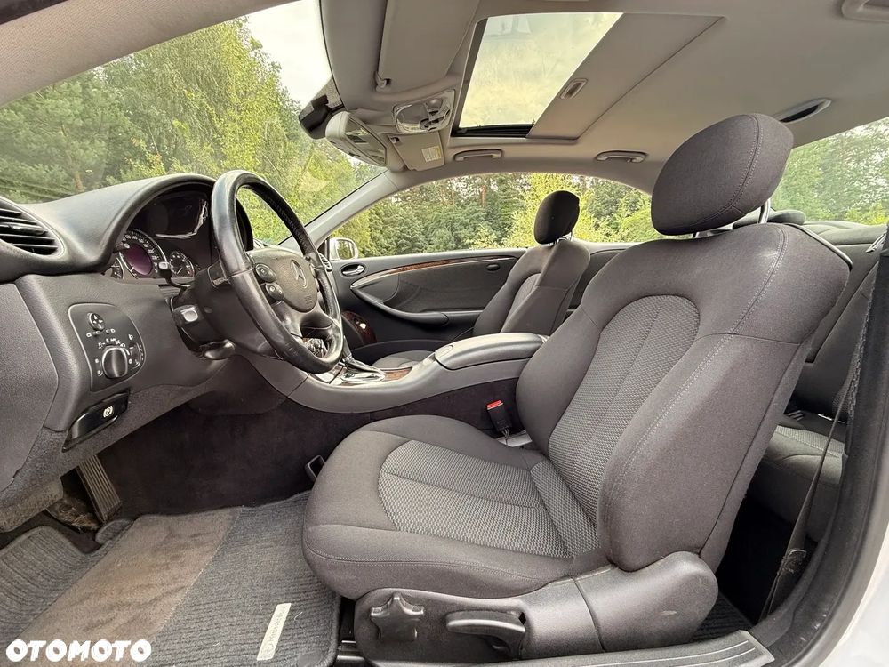 Mercedes-Benz CLK - 19
