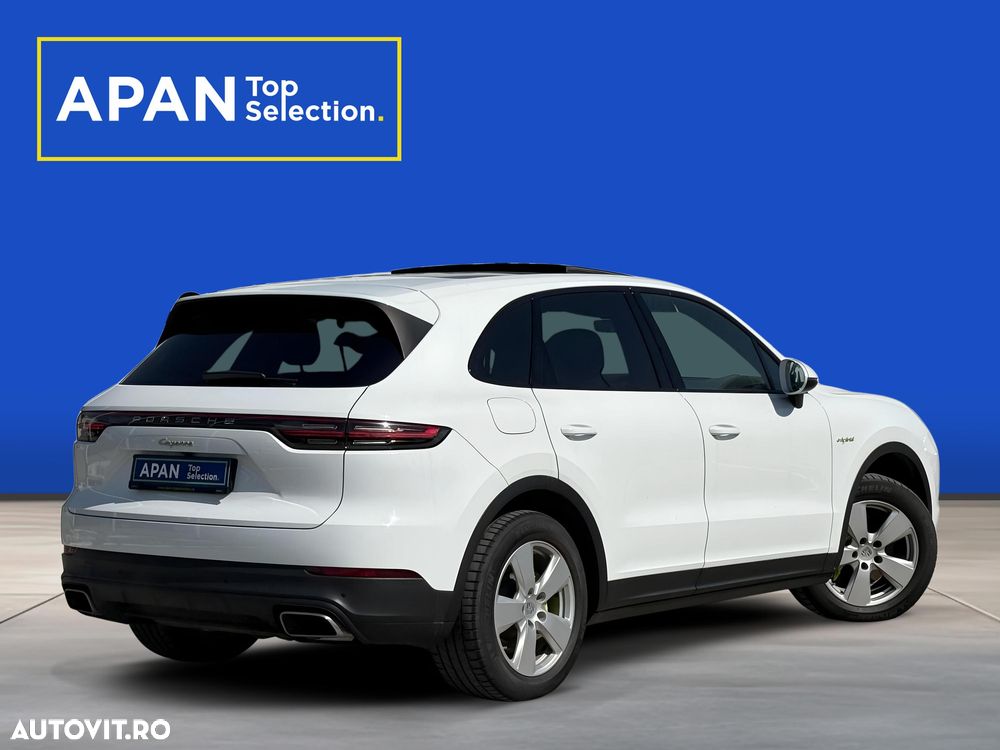 Porsche Cayenne - 5